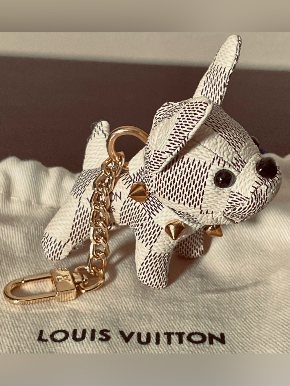 “Louis Vuitton” Puppy 🐶 Bag Charm/Key Chain - Picture 3 of 4
